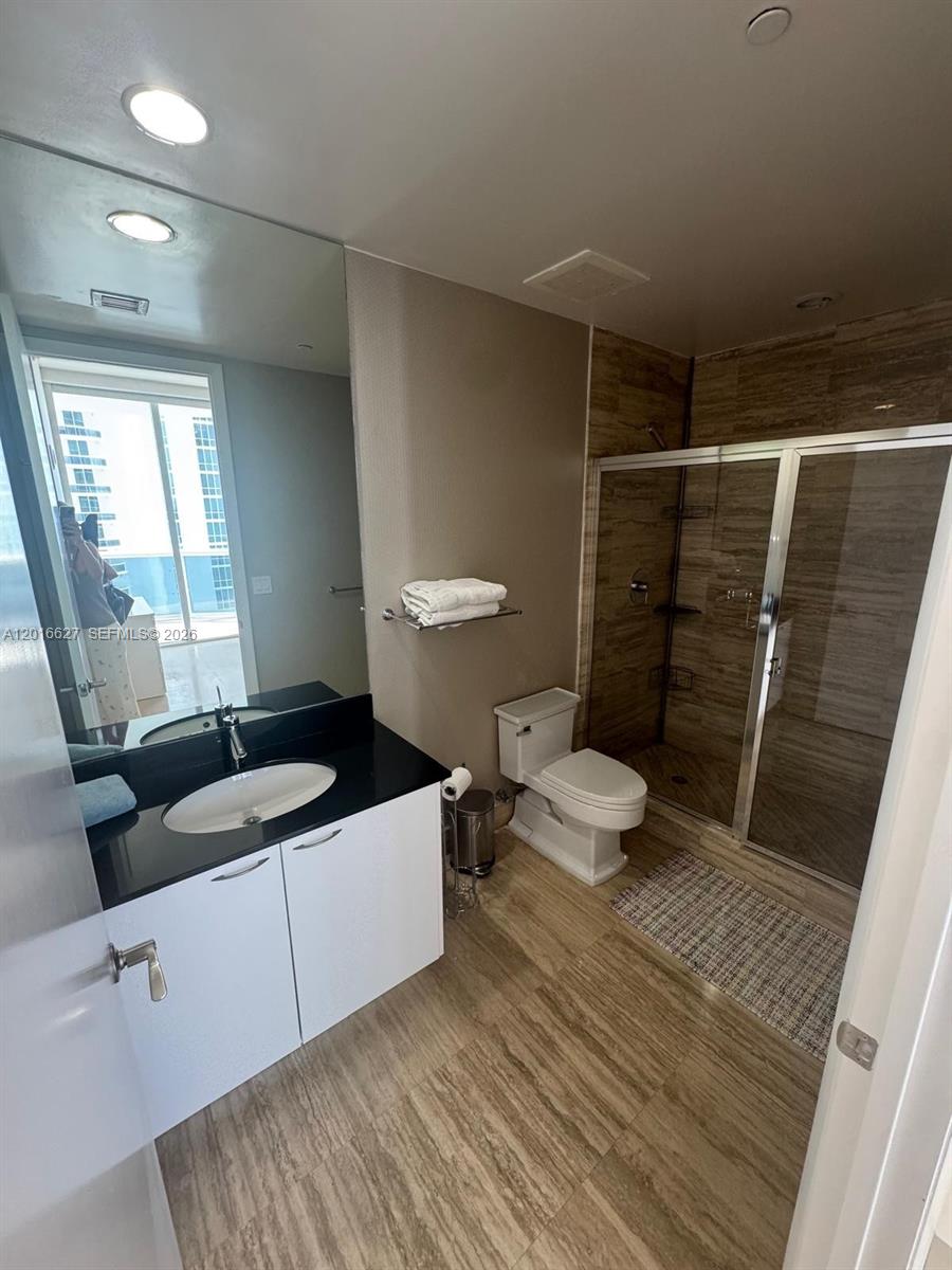 16001 Collins Ave #1002, Sunny Isles Beach FL 33160