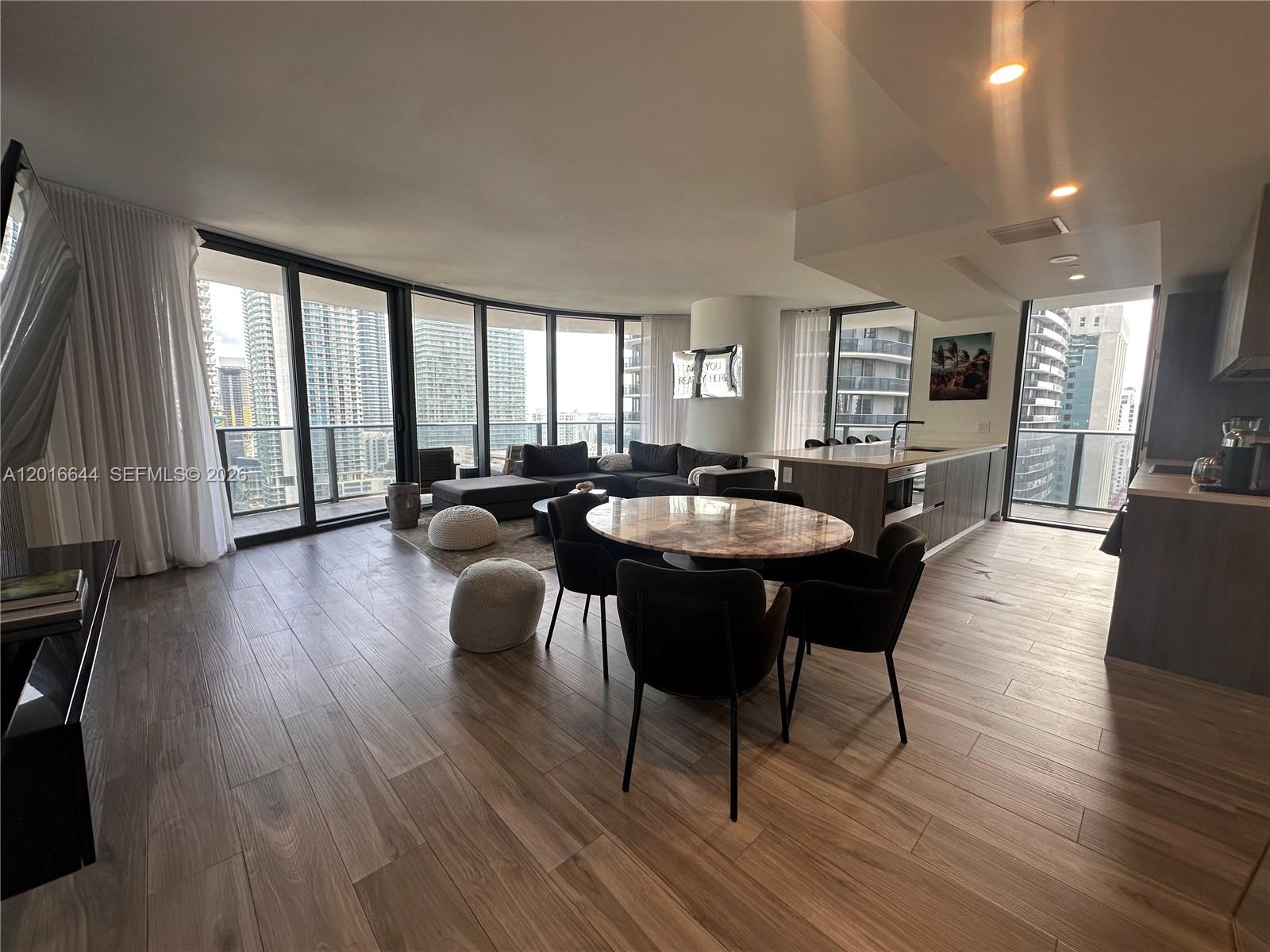 801 S Miami Ave #2001, Miami FL 33130
