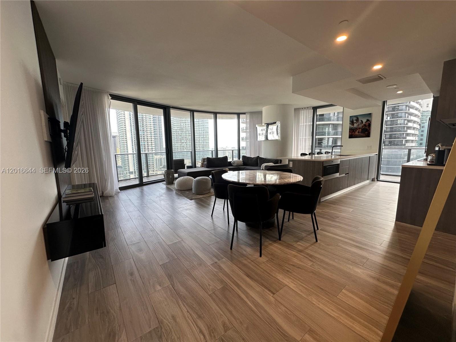 801 S Miami Ave #2001, Miami FL 33130