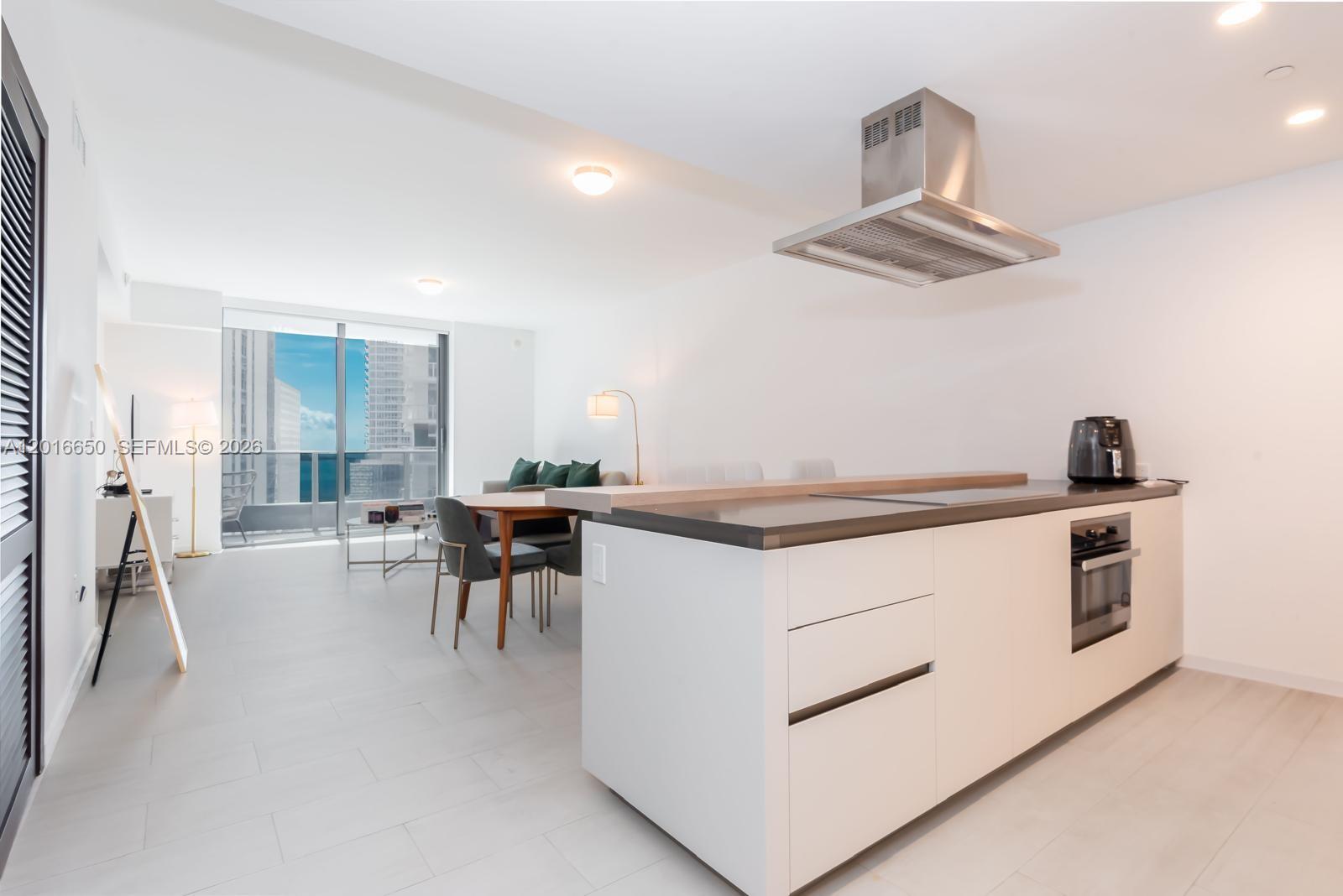 1000 Brickell Plz #2603, Miami FL 33131