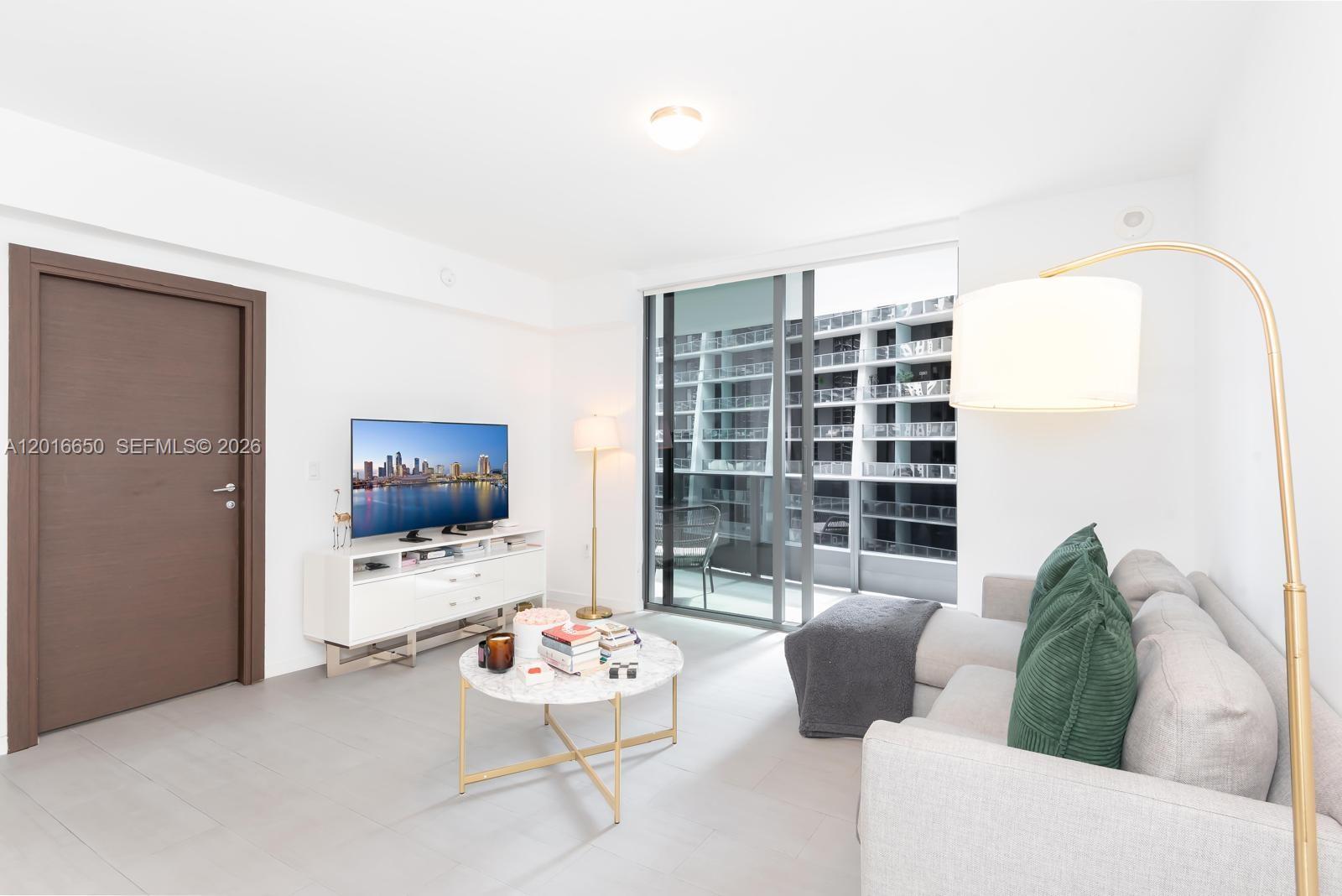 1000 Brickell Plz #2603, Miami FL 33131