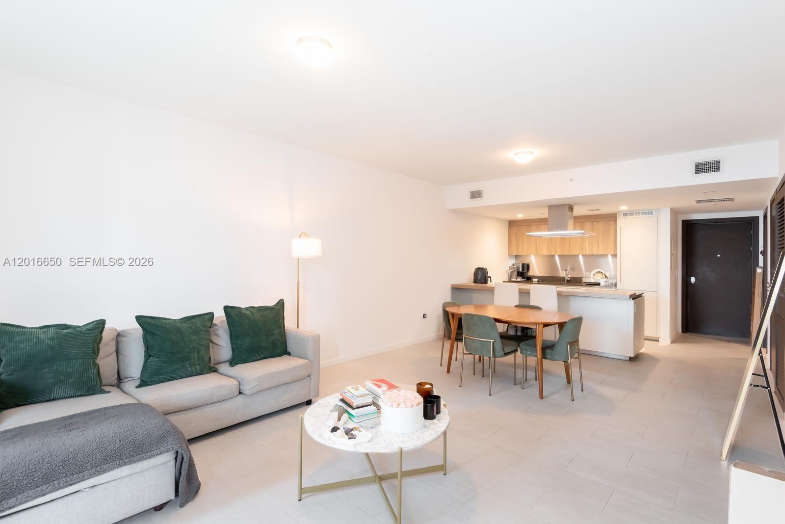 1000 Brickell Plz #2603, Miami FL 33131