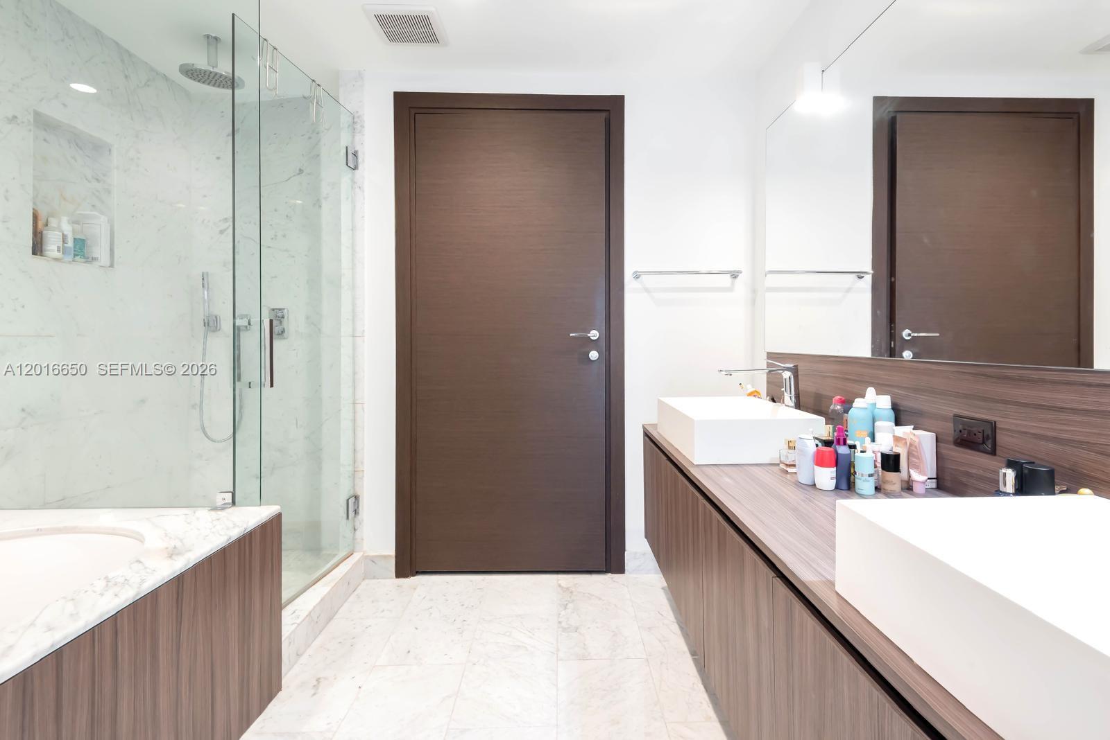 1000 Brickell Plz #2603, Miami FL 33131