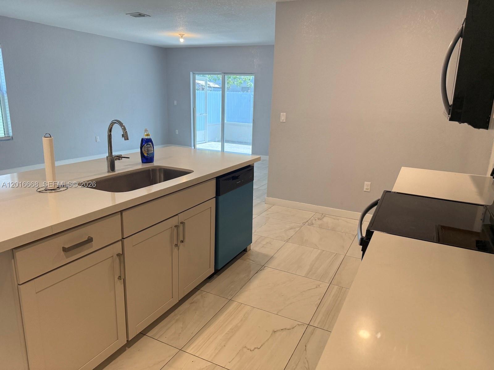 462 NE 6th Pl, Florida City FL 33034