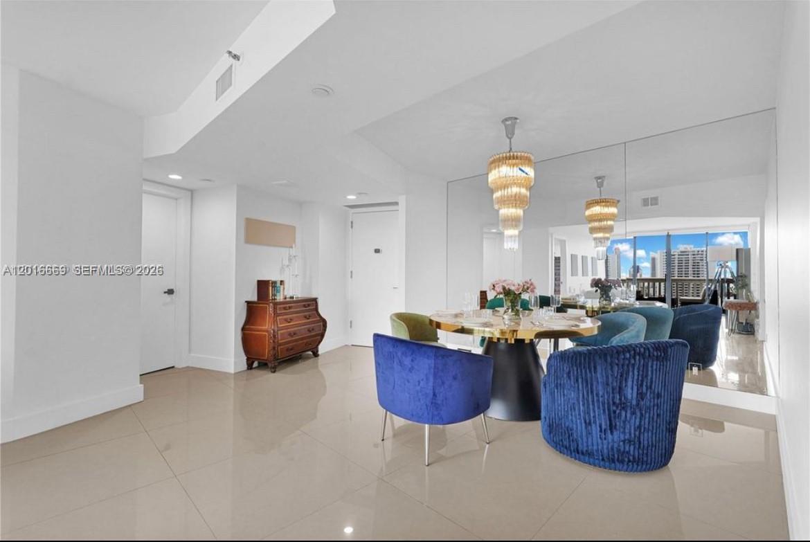 1000 W Island Blvd #2508, Aventura FL 33160