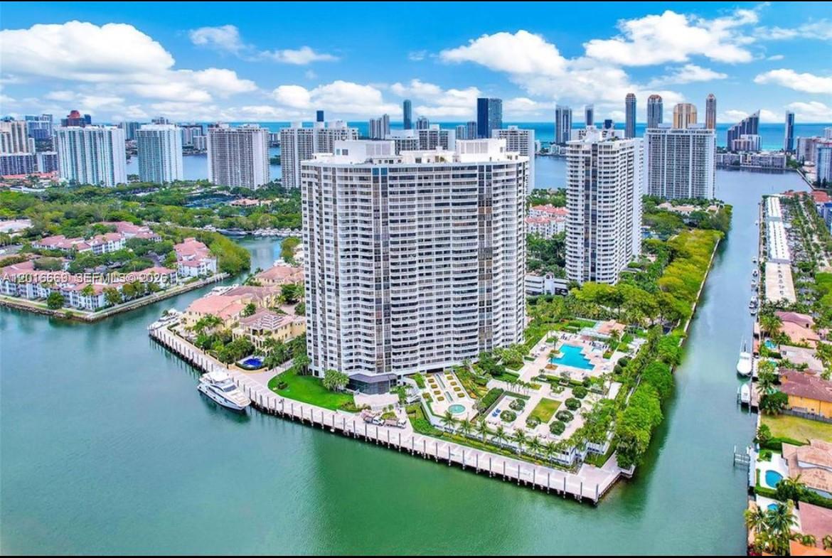 1000 W Island Blvd #2508, Aventura FL 33160