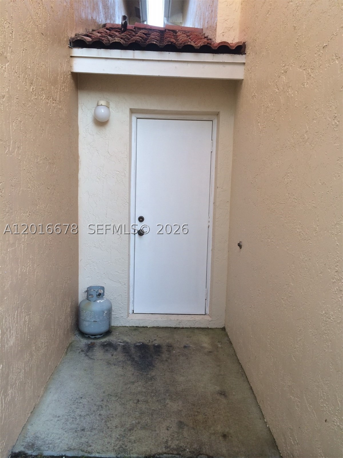 10026 SW 162nd Path, Miami FL 33196