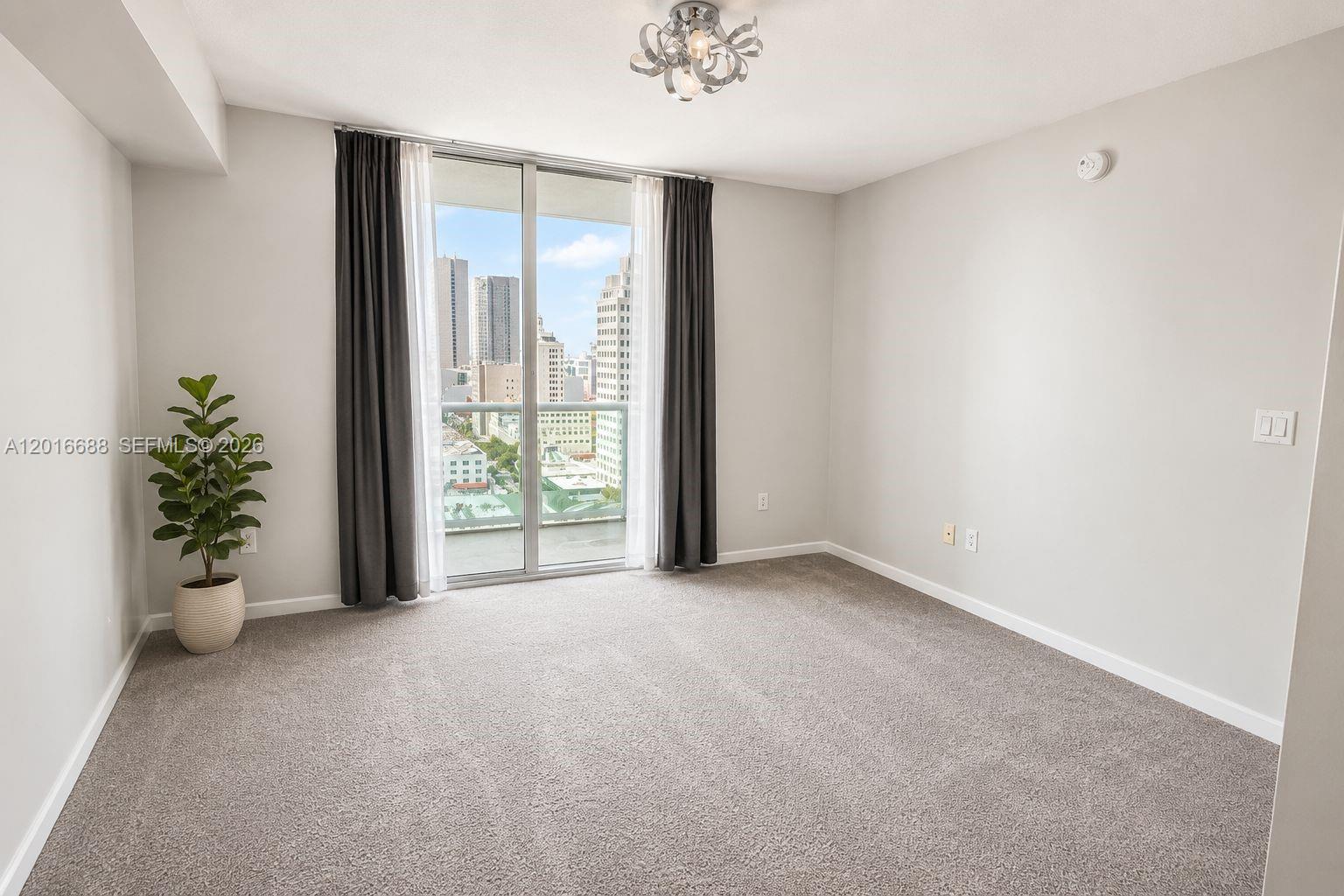 50 Biscayne Blvd #1605, Miami FL 33132