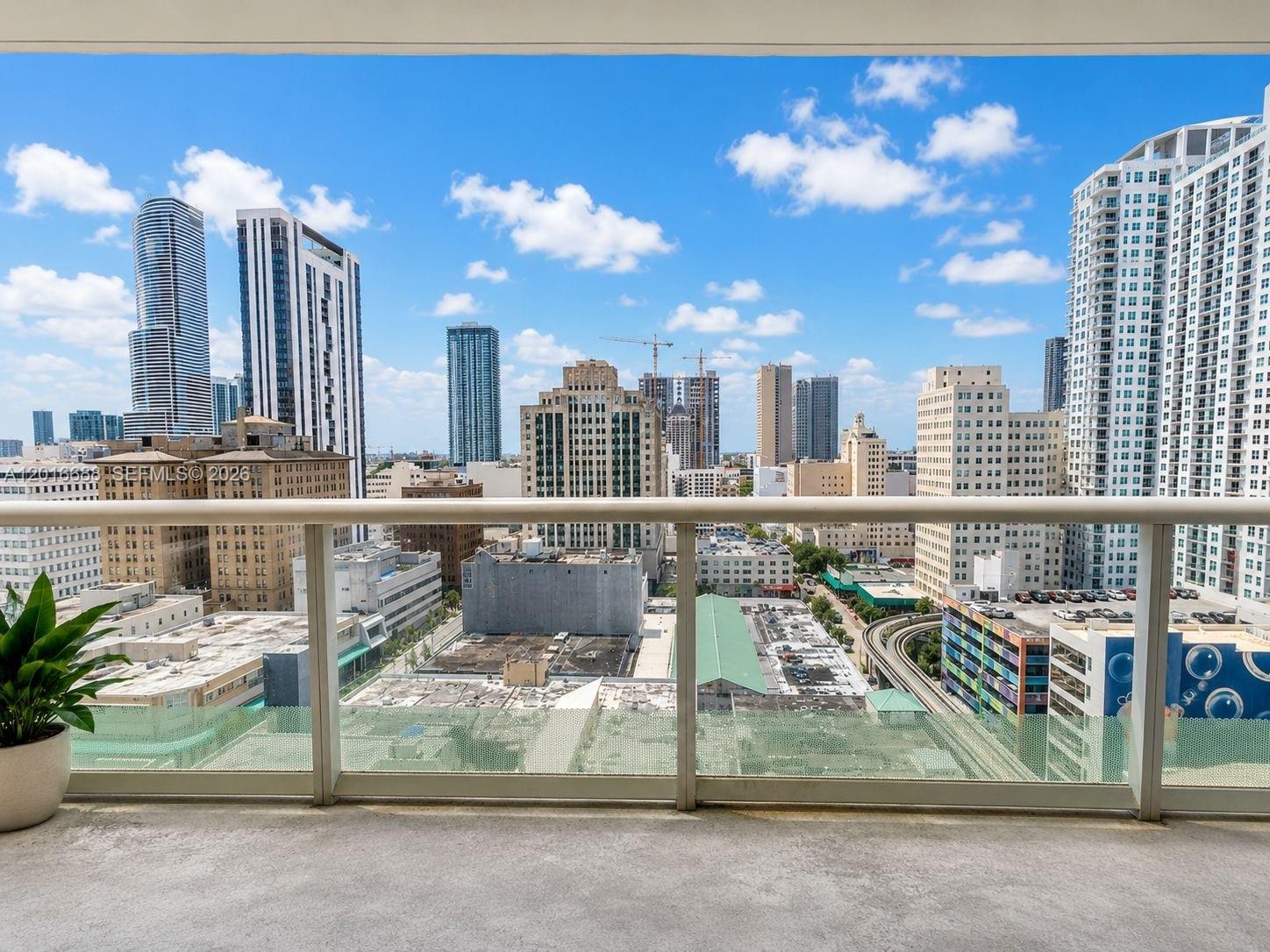 50 Biscayne Blvd #1605, Miami FL 33132