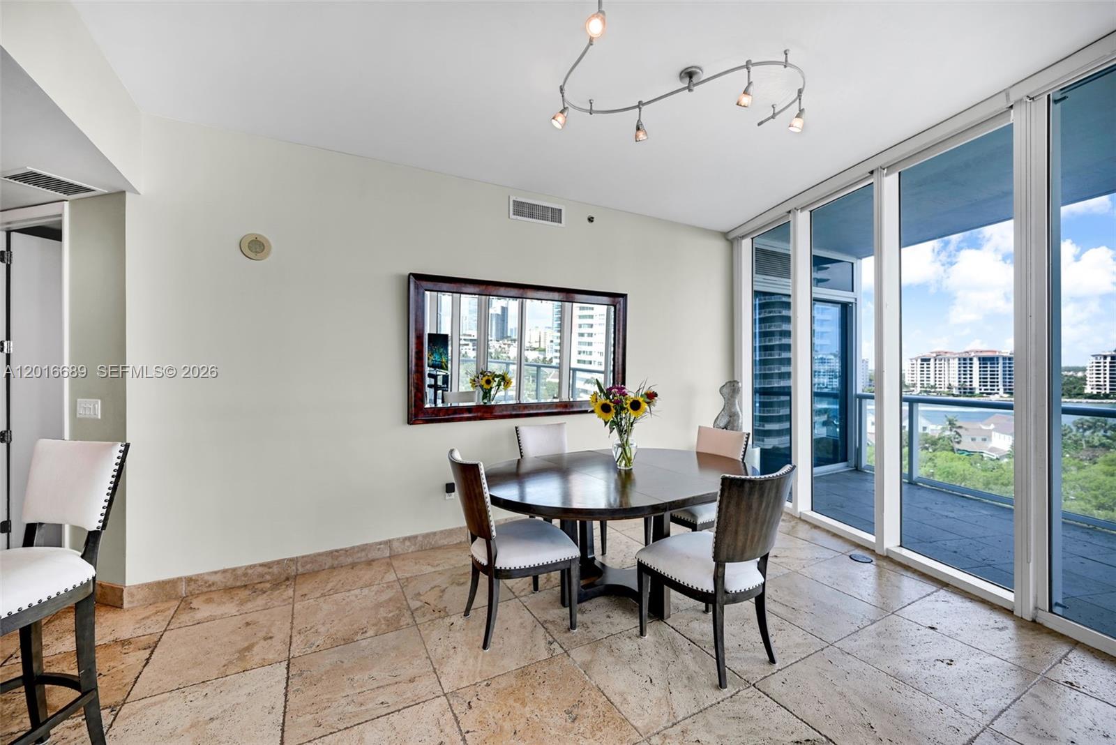 100 S Pointe Dr #801, Miami Beach FL 33139