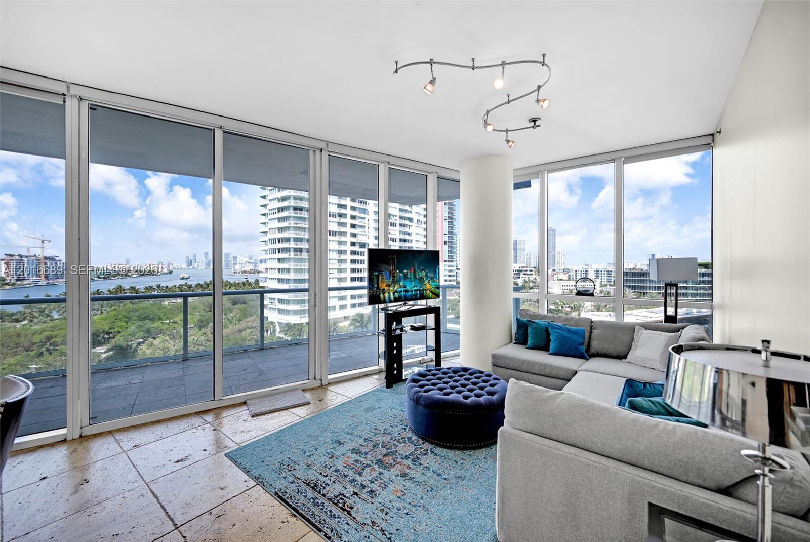 100 S Pointe Dr #801, Miami Beach FL 33139