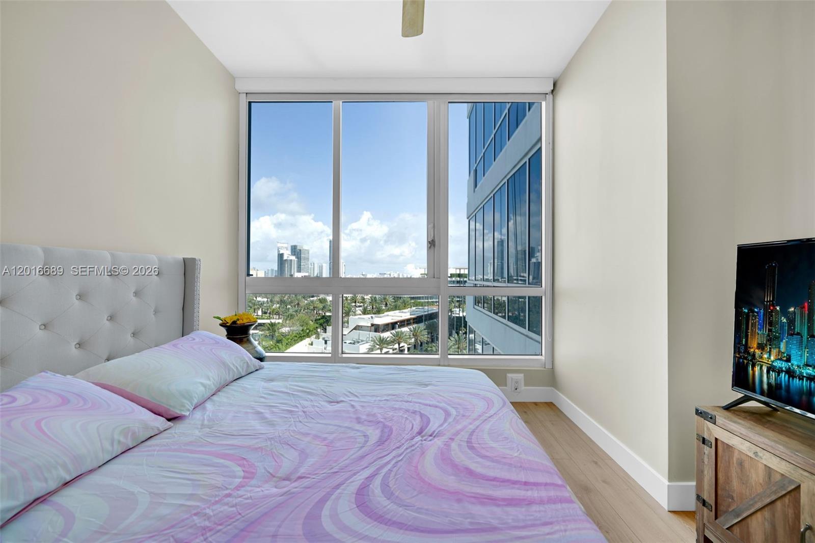 100 S Pointe Dr #801, Miami Beach FL 33139