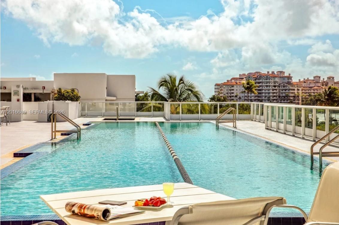100 S Pointe Dr #801, Miami Beach FL 33139