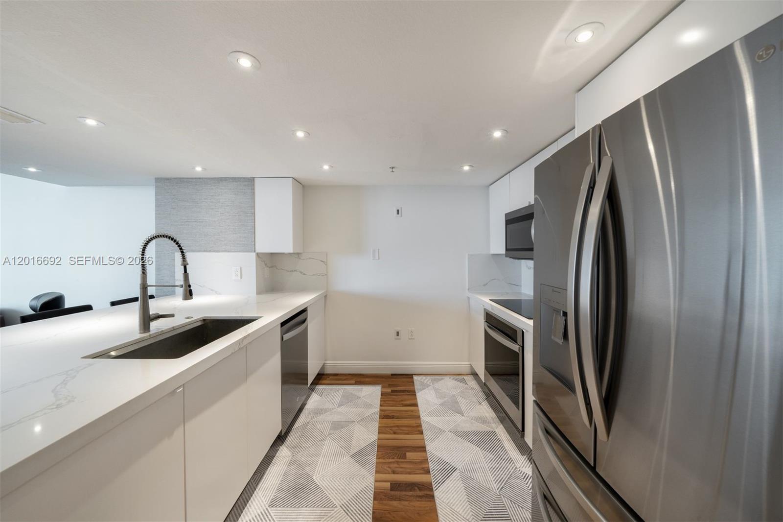 1800 N Bayshore Dr #2111, Miami FL 33132