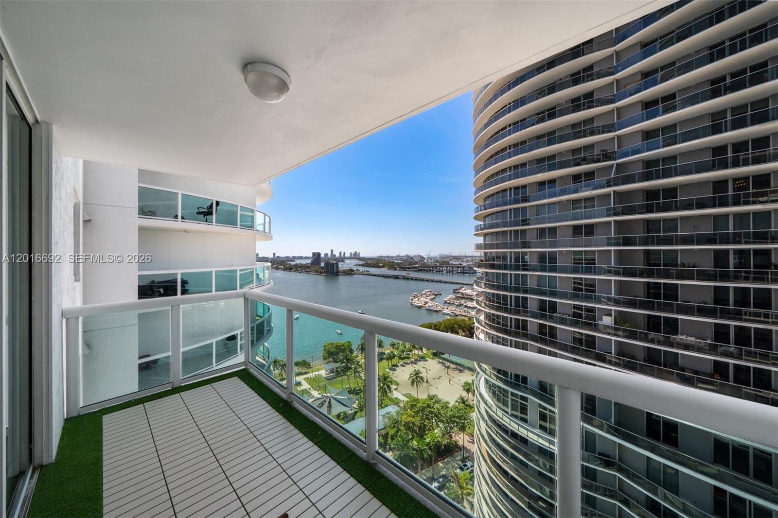1800 N Bayshore Dr #2111, Miami FL 33132