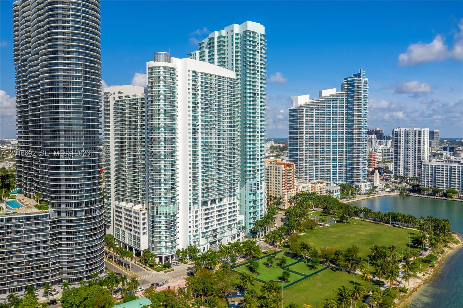 1800 N Bayshore Dr #2111, Miami FL 33132