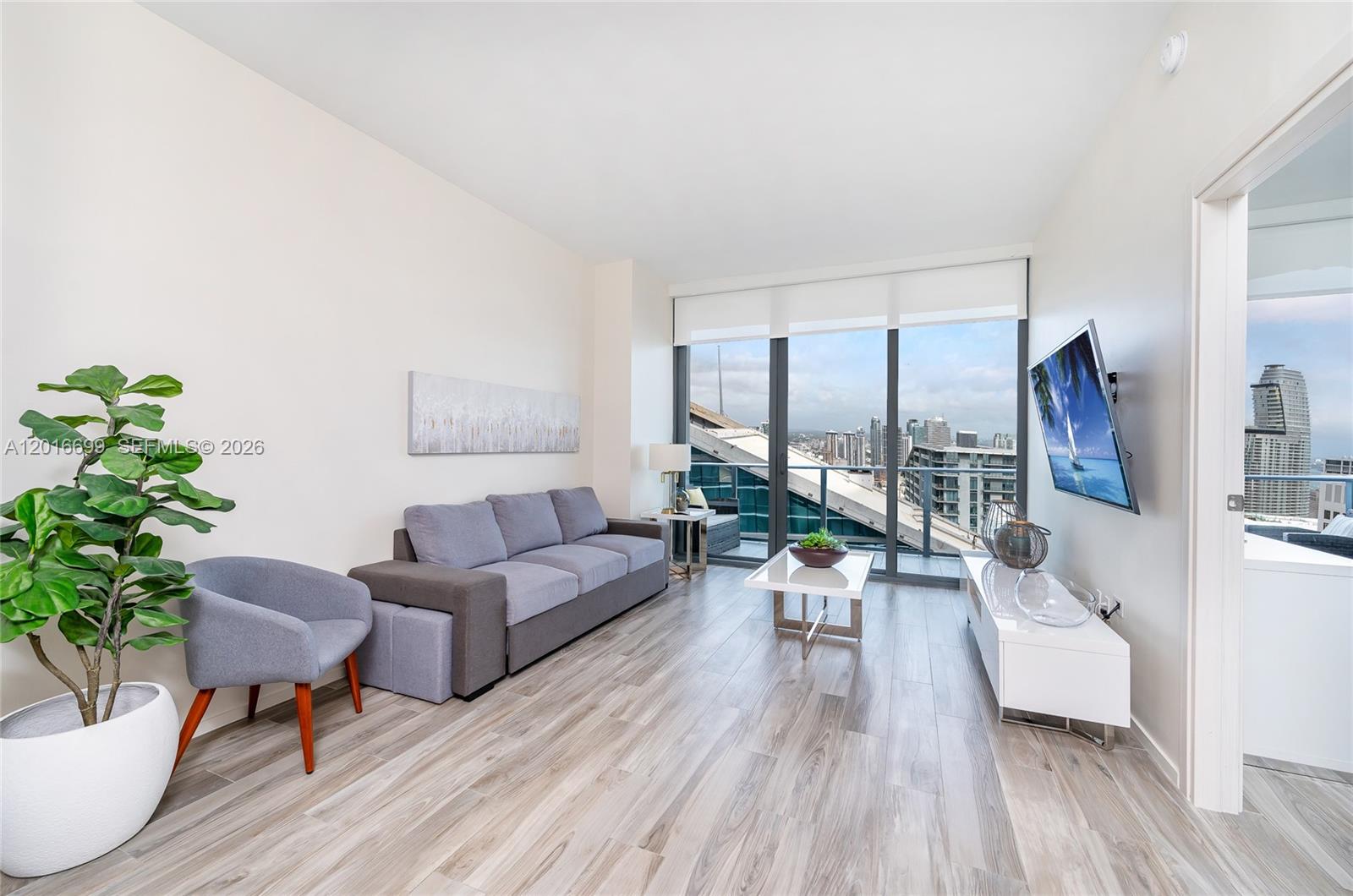 801 S Miami Ave #5207, Miami FL 33130