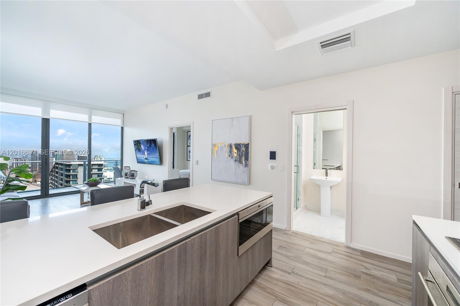 801 S Miami Ave #5207, Miami FL 33130
