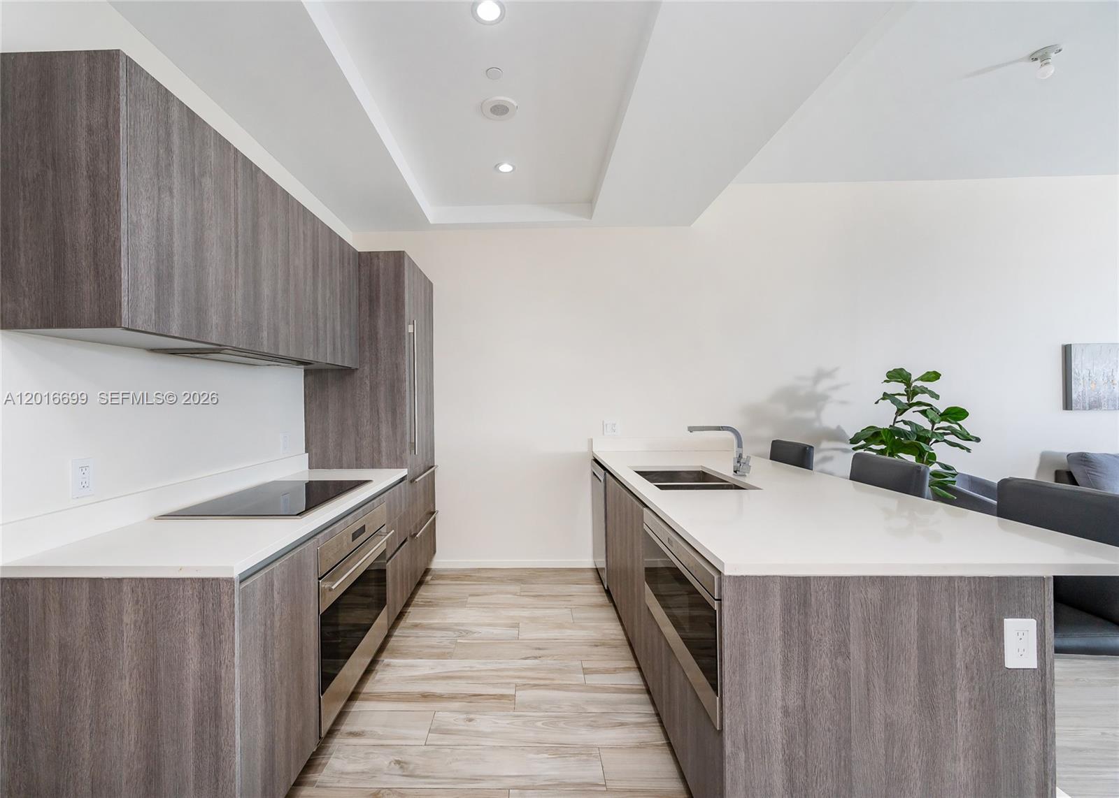 801 S Miami Ave #5207, Miami FL 33130