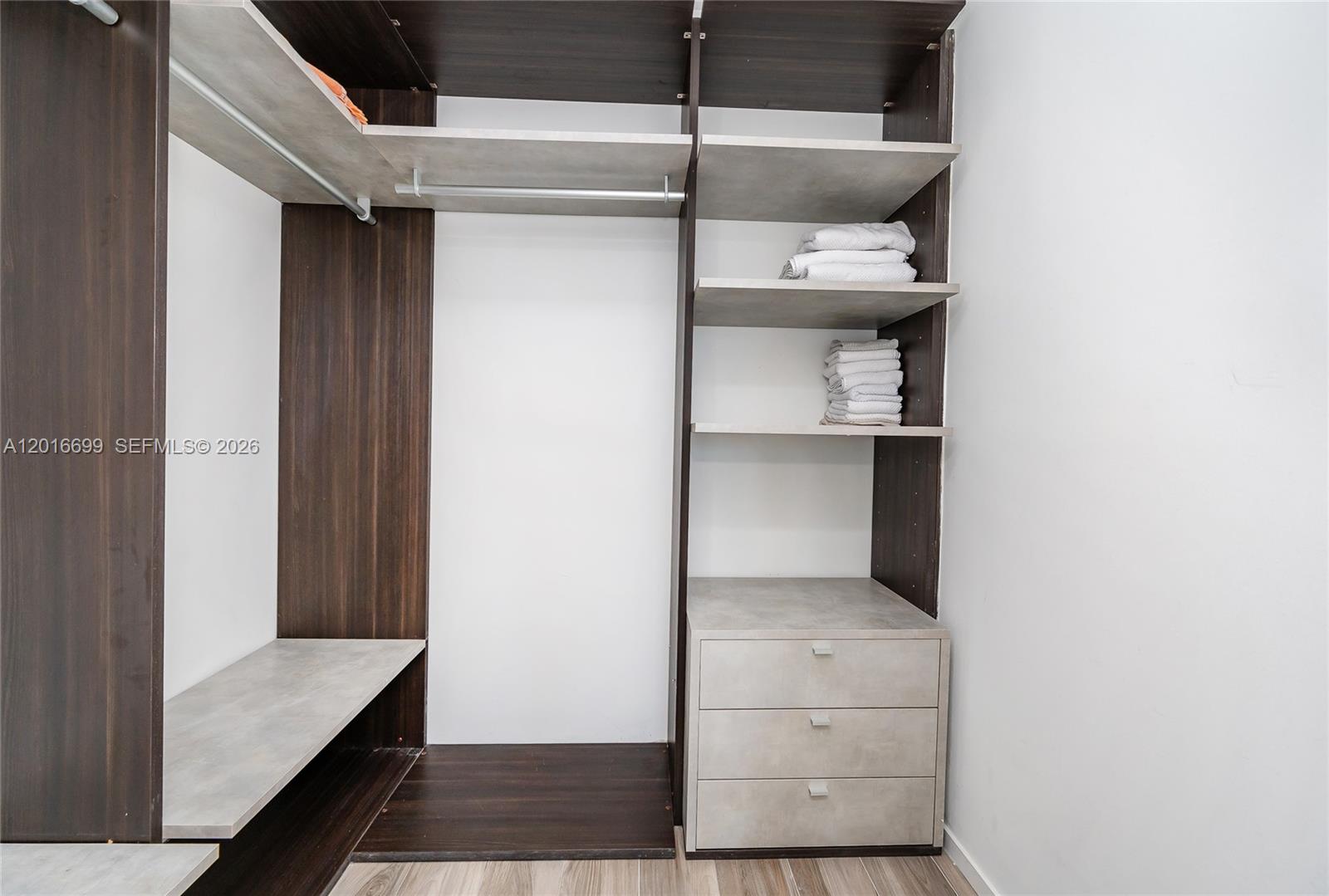 801 S Miami Ave #5207, Miami FL 33130