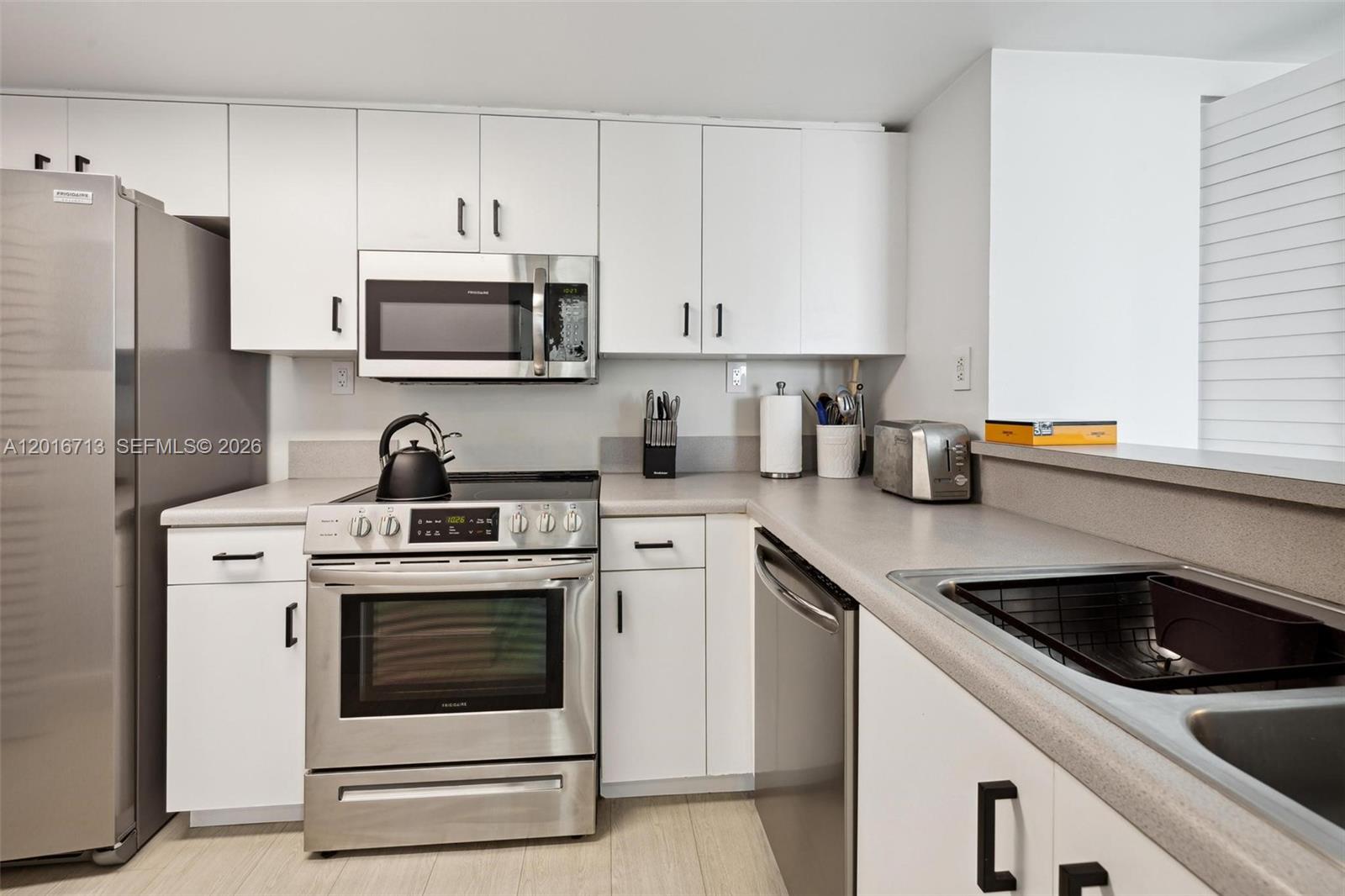 650 WEST AV #1406, Miami Beach FL 33139