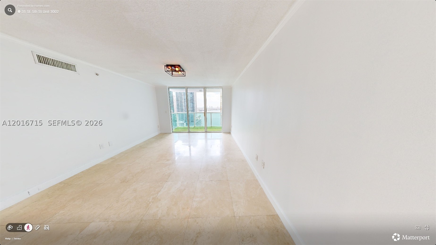 31 SE 5th St #3002, Miami FL 33131