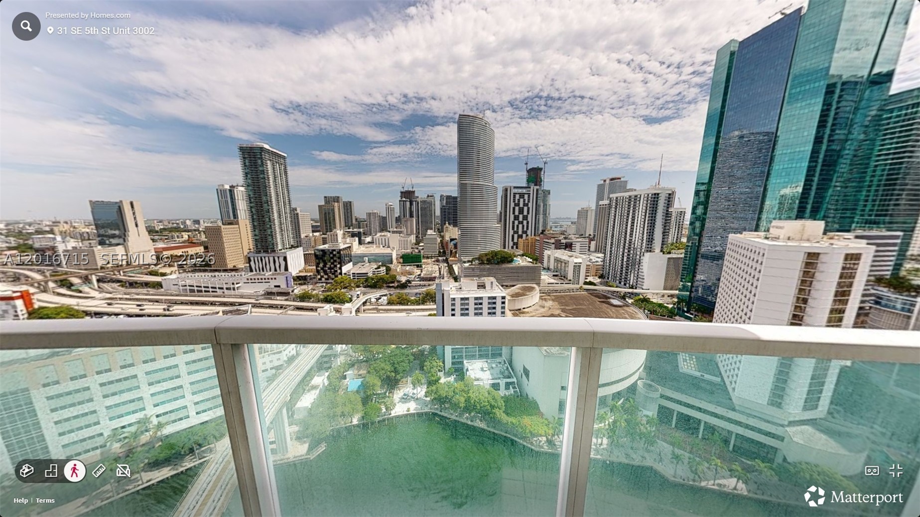 31 SE 5th St #3002, Miami FL 33131