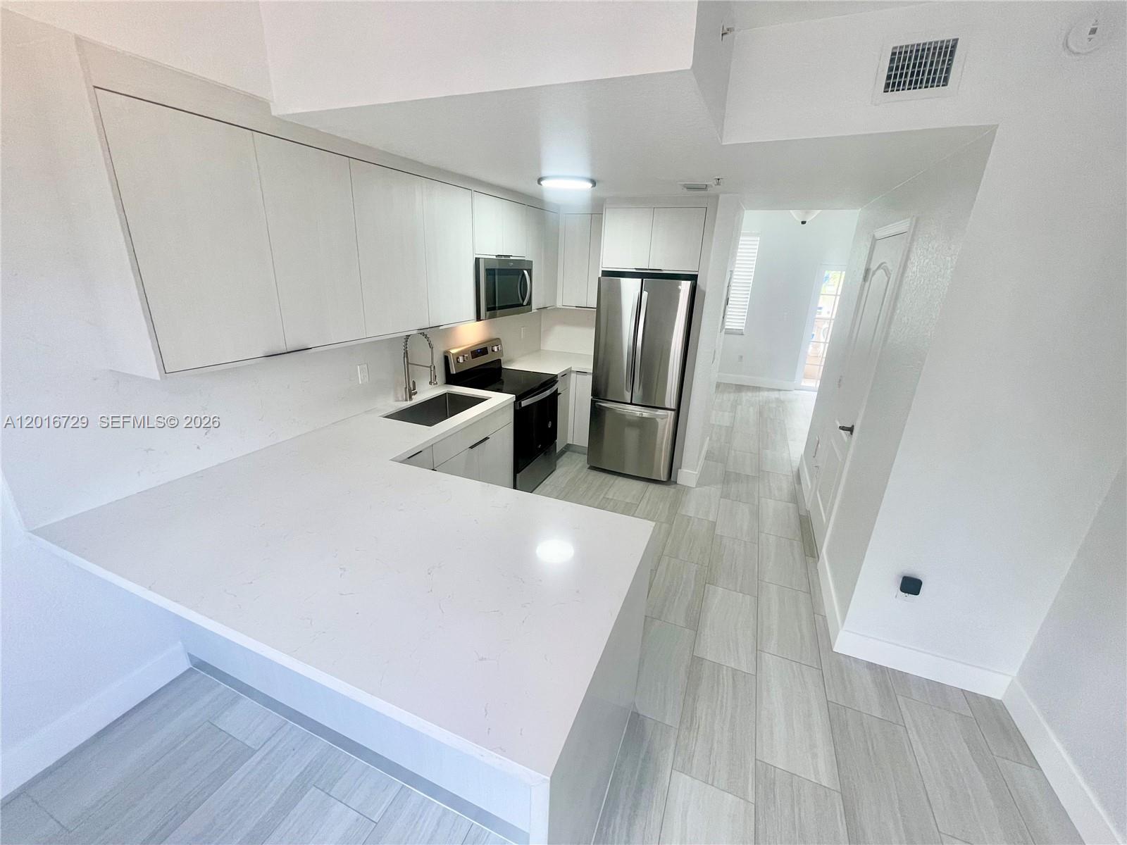 77 E 4th St #A212, Hialeah FL 33010