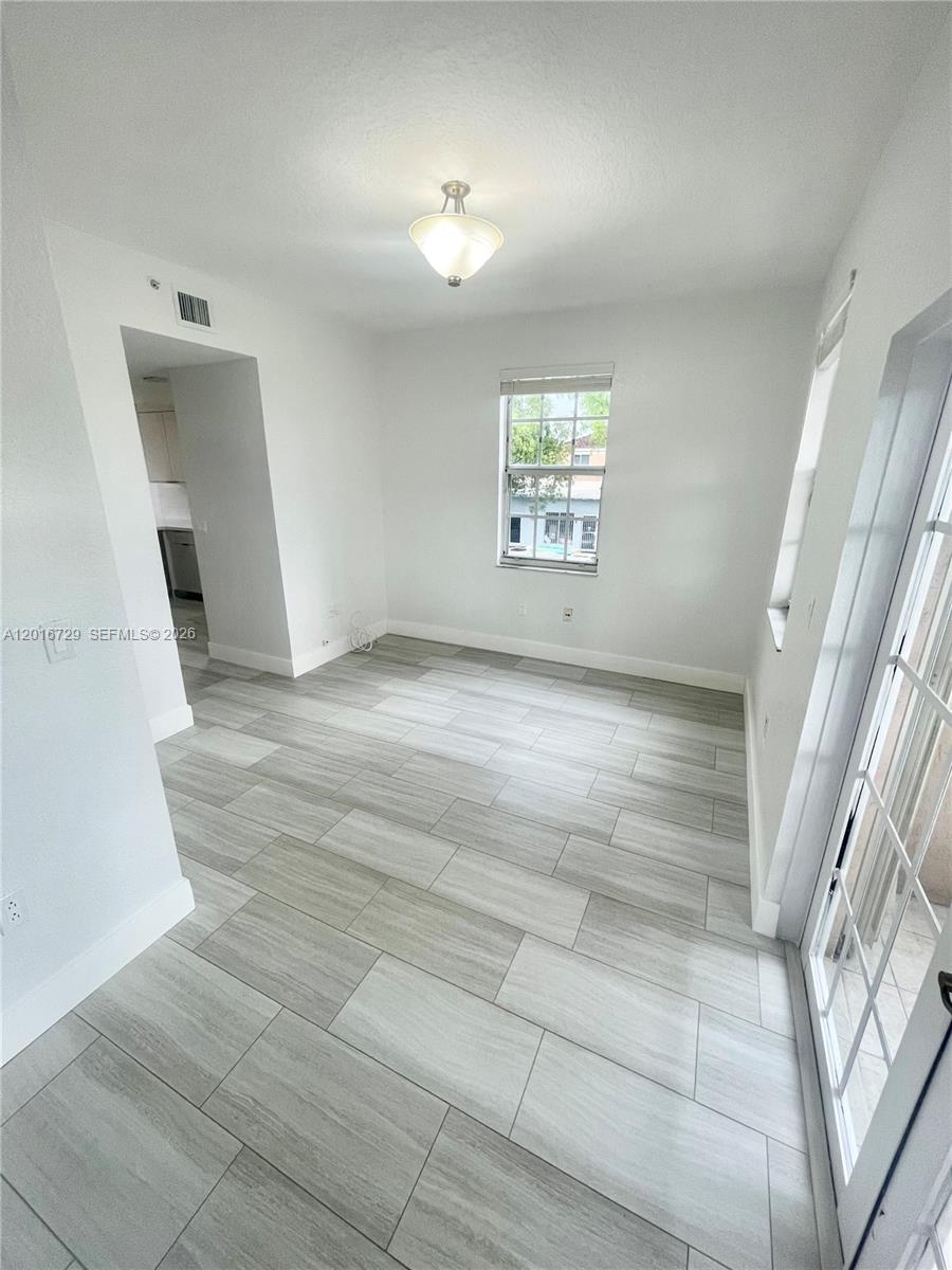 77 E 4th St #A212, Hialeah FL 33010