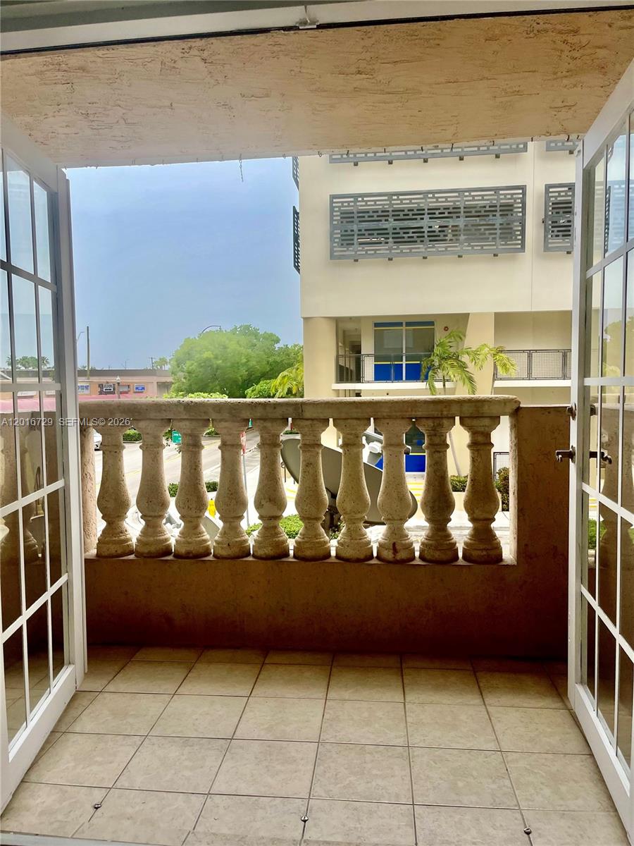 77 E 4th St #A212, Hialeah FL 33010