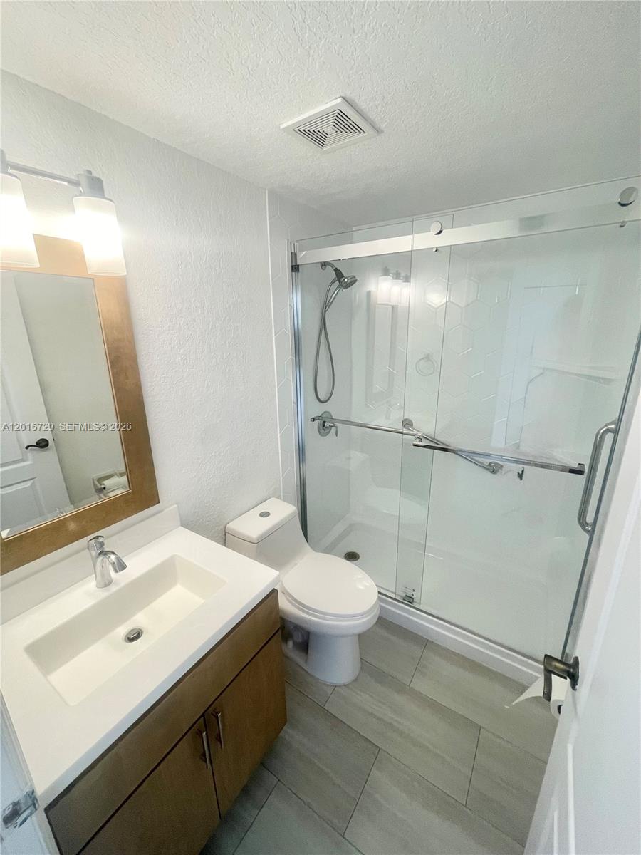 77 E 4th St #A212, Hialeah FL 33010