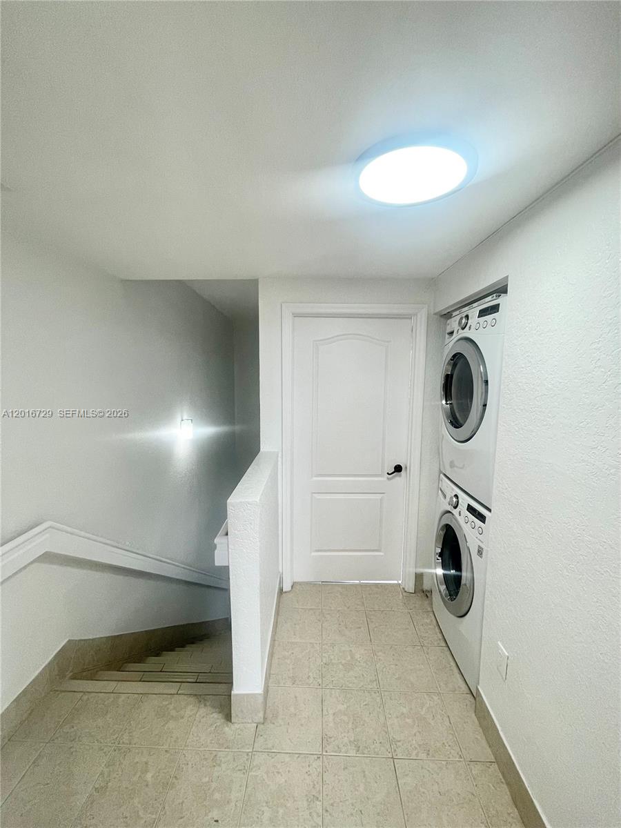 77 E 4th St #A212, Hialeah FL 33010