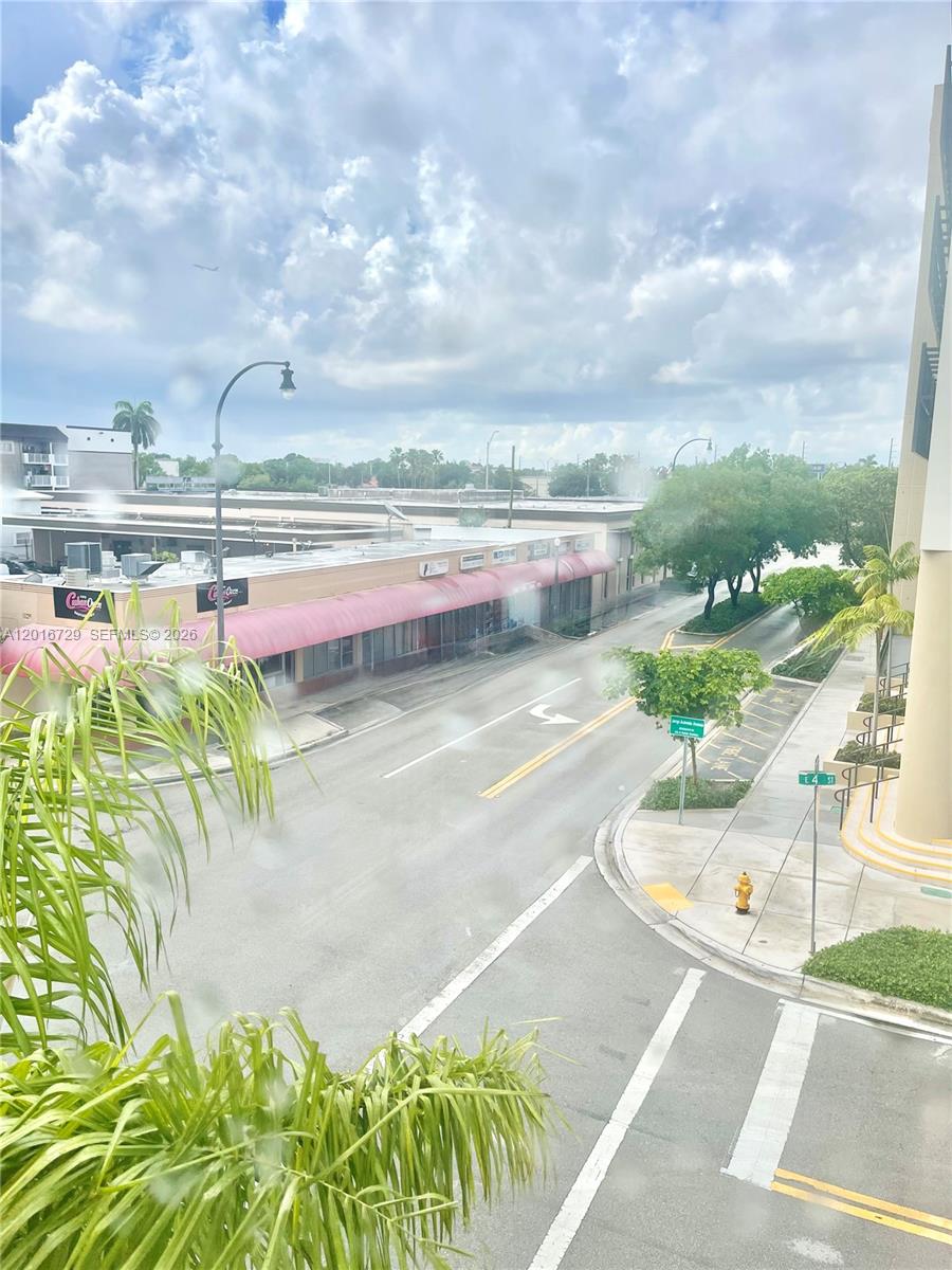 77 E 4th St #A212, Hialeah FL 33010