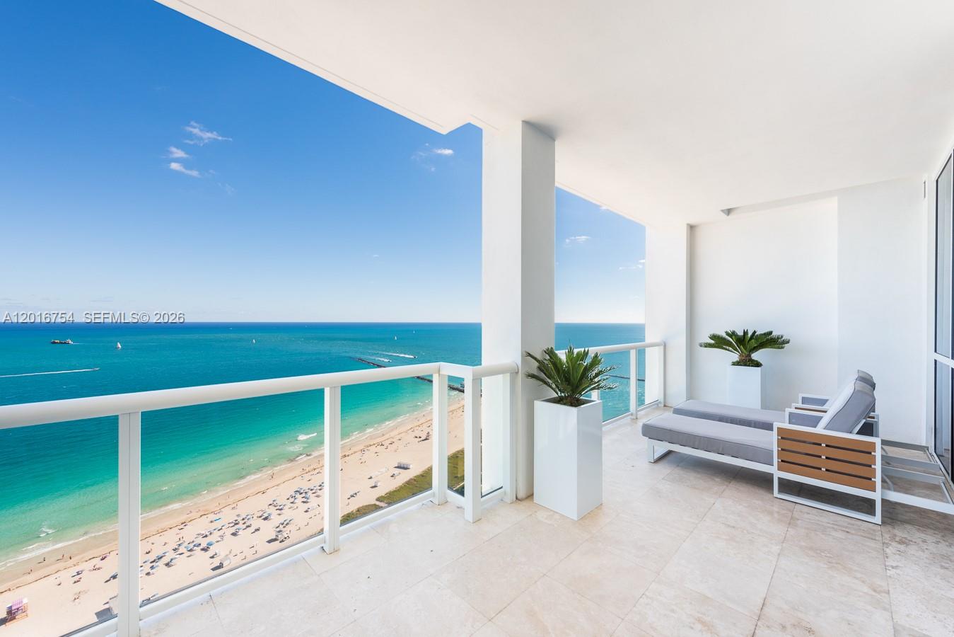 50 S Pointe Dr #3302, Miami Beach FL 33139