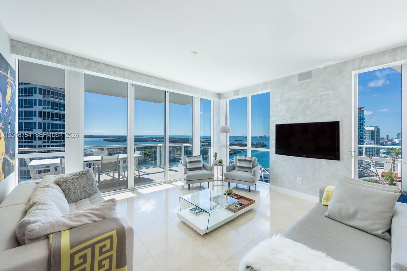 50 S Pointe Dr #3302, Miami Beach FL 33139