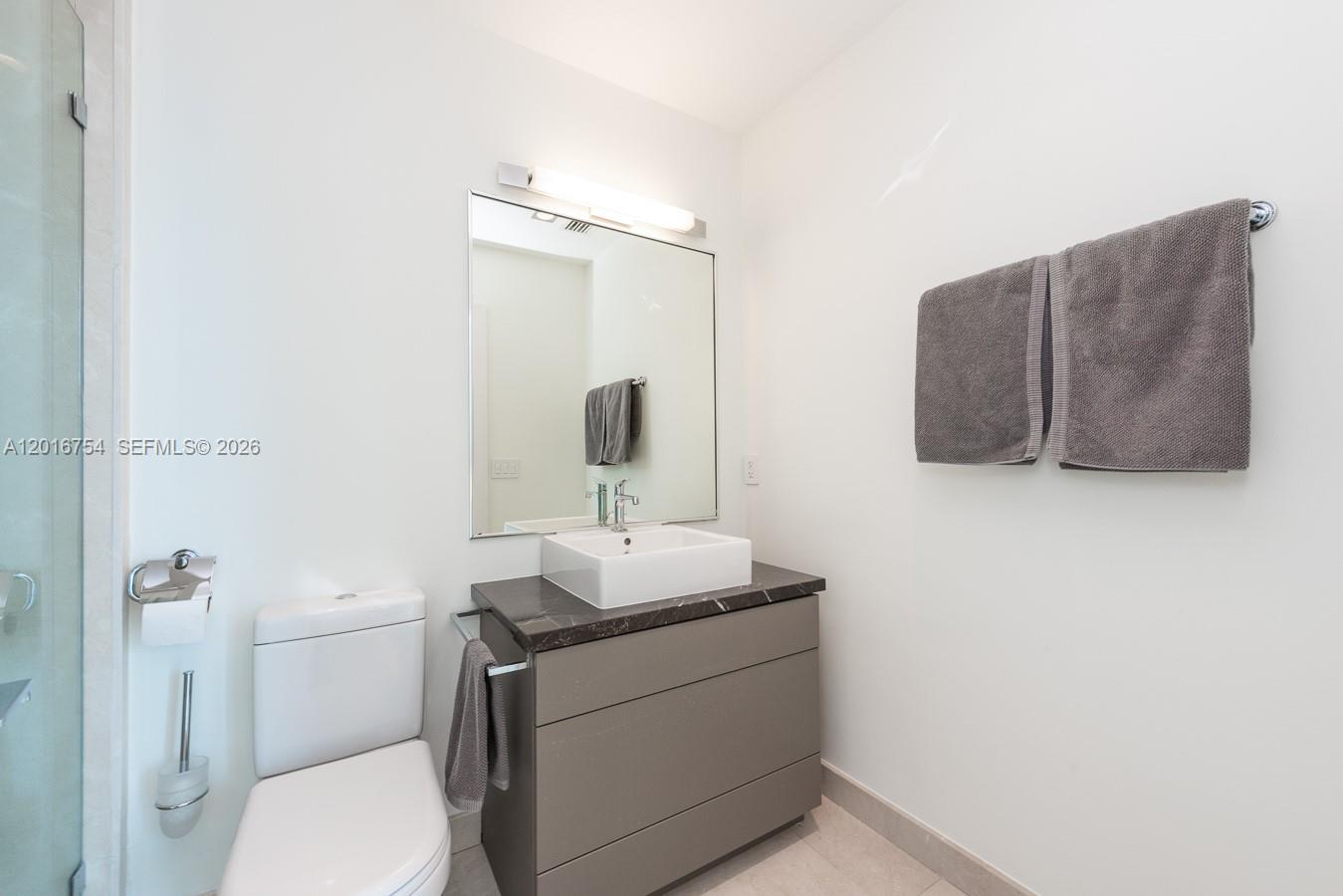 50 S Pointe Dr #3302, Miami Beach FL 33139