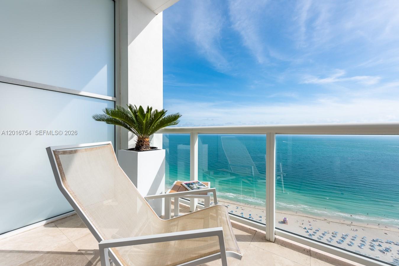 50 S Pointe Dr #3302, Miami Beach FL 33139