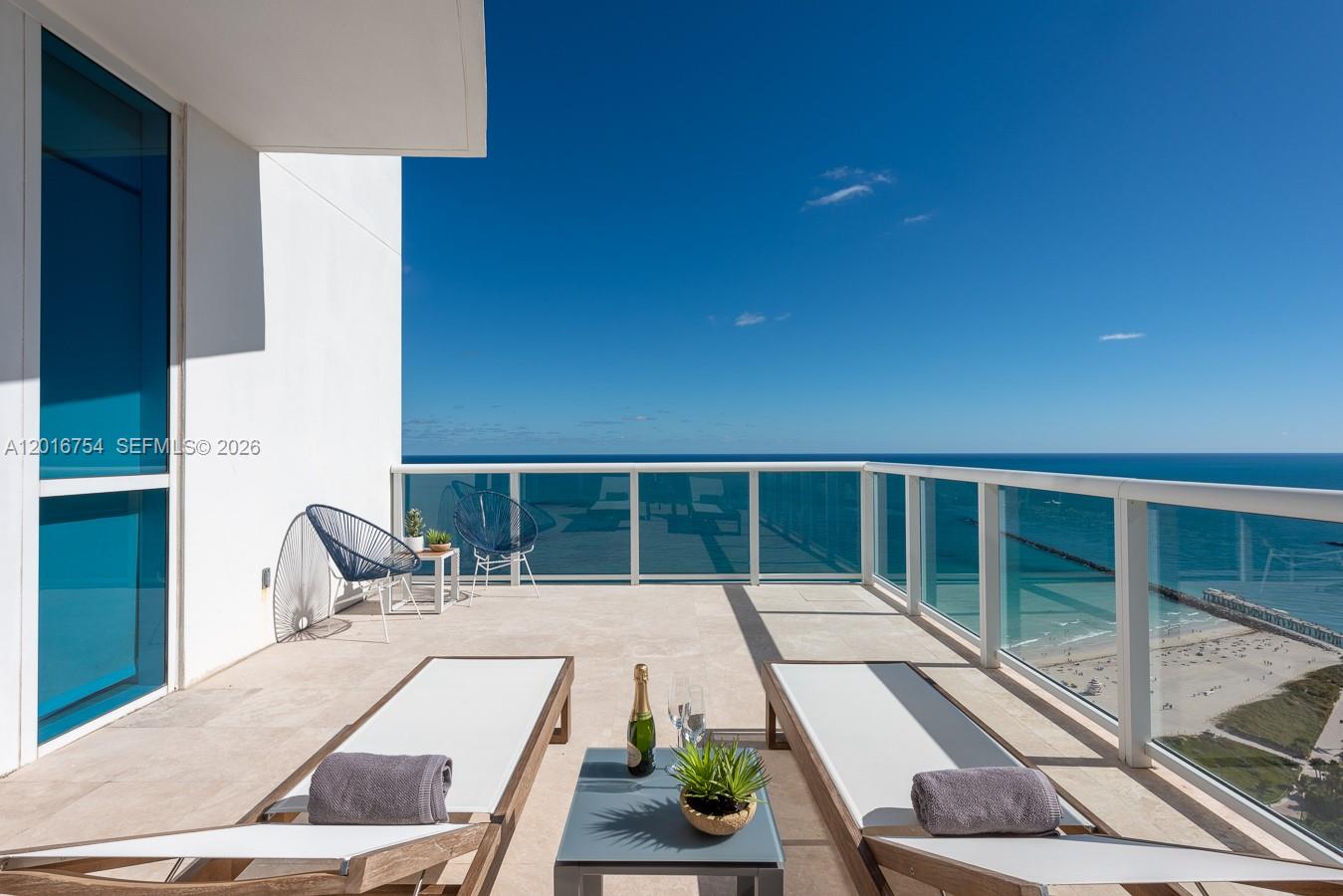 50 S Pointe Dr #3302, Miami Beach FL 33139