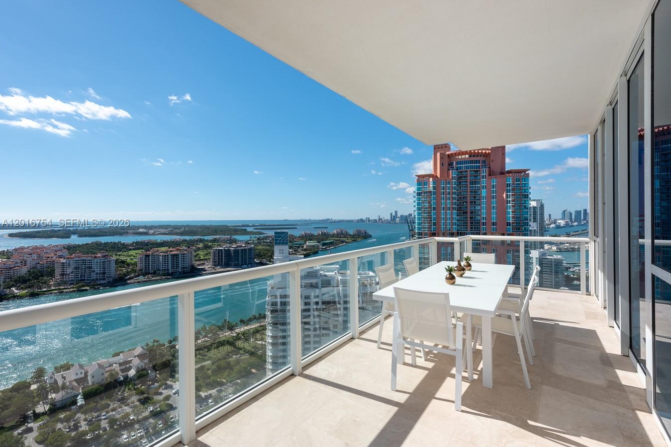 50 S Pointe Dr #3302, Miami Beach FL 33139