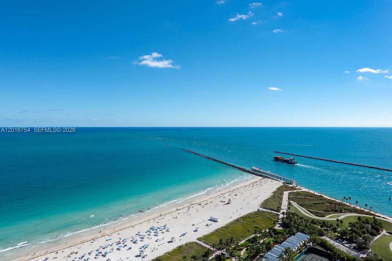 50 S Pointe Dr #3302, Miami Beach FL 33139