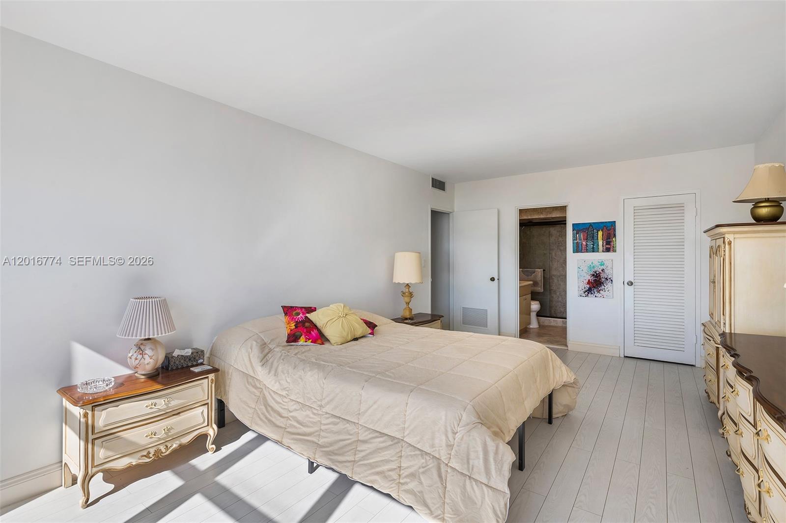 3111 N Ocean Dr #1110, Hollywood FL 33019