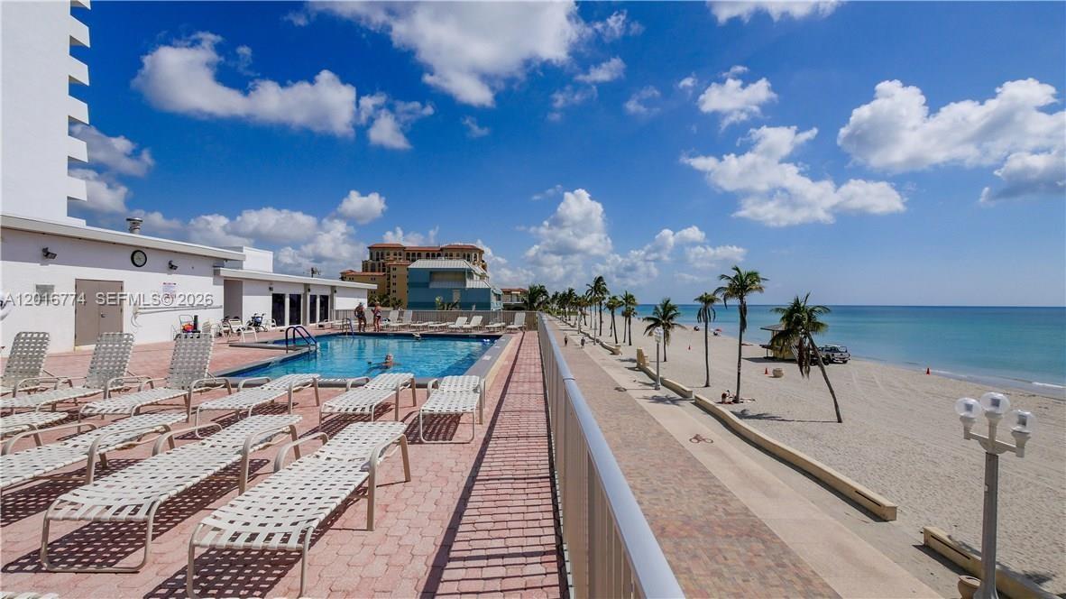 3111 N Ocean Dr #1110, Hollywood FL 33019