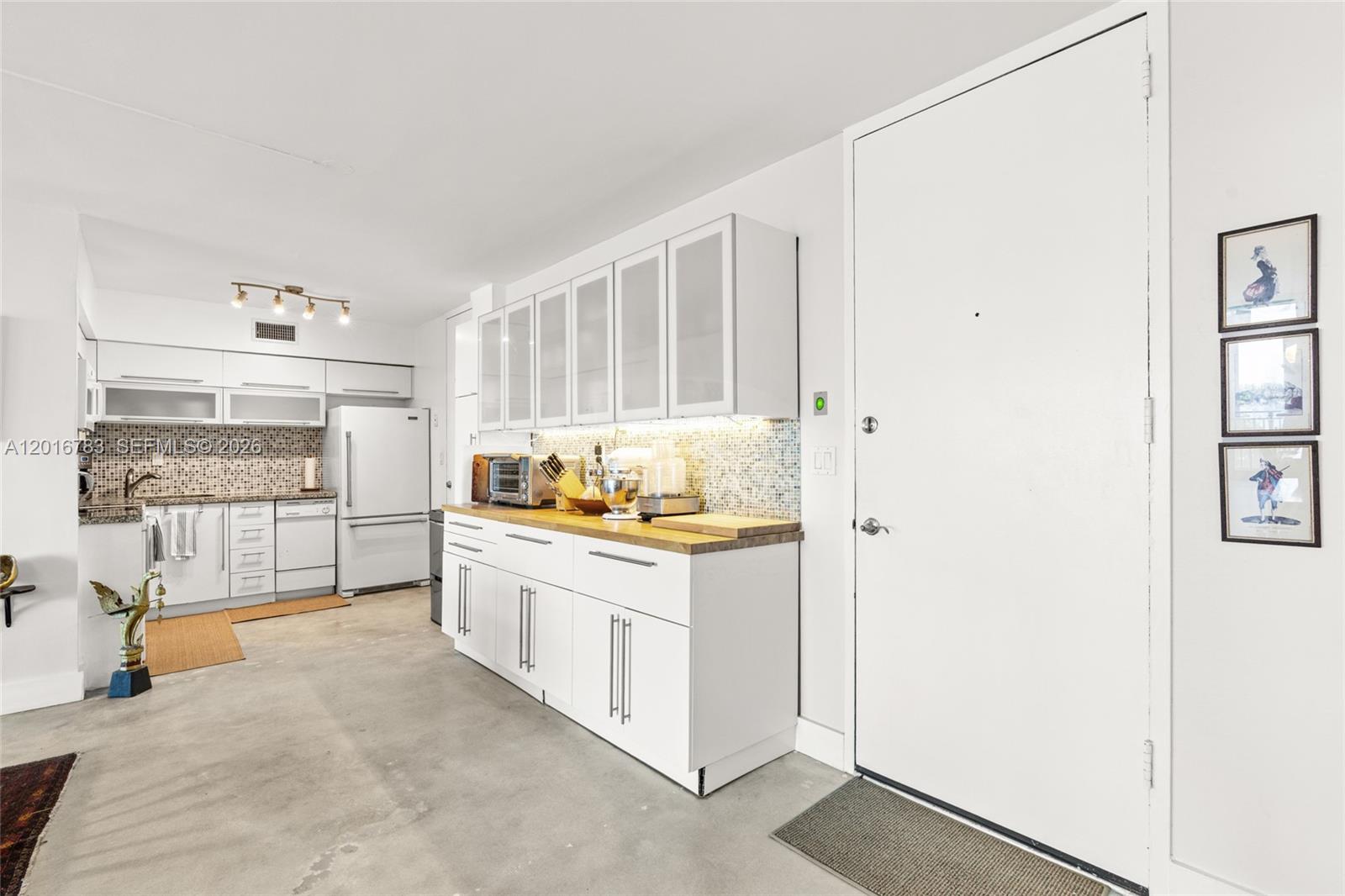 770 NE 69th St #6D, Miami FL 33138