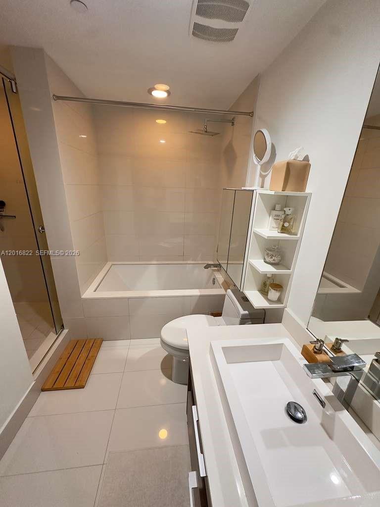 1300 S Miami Ave #1709, Miami FL 33130