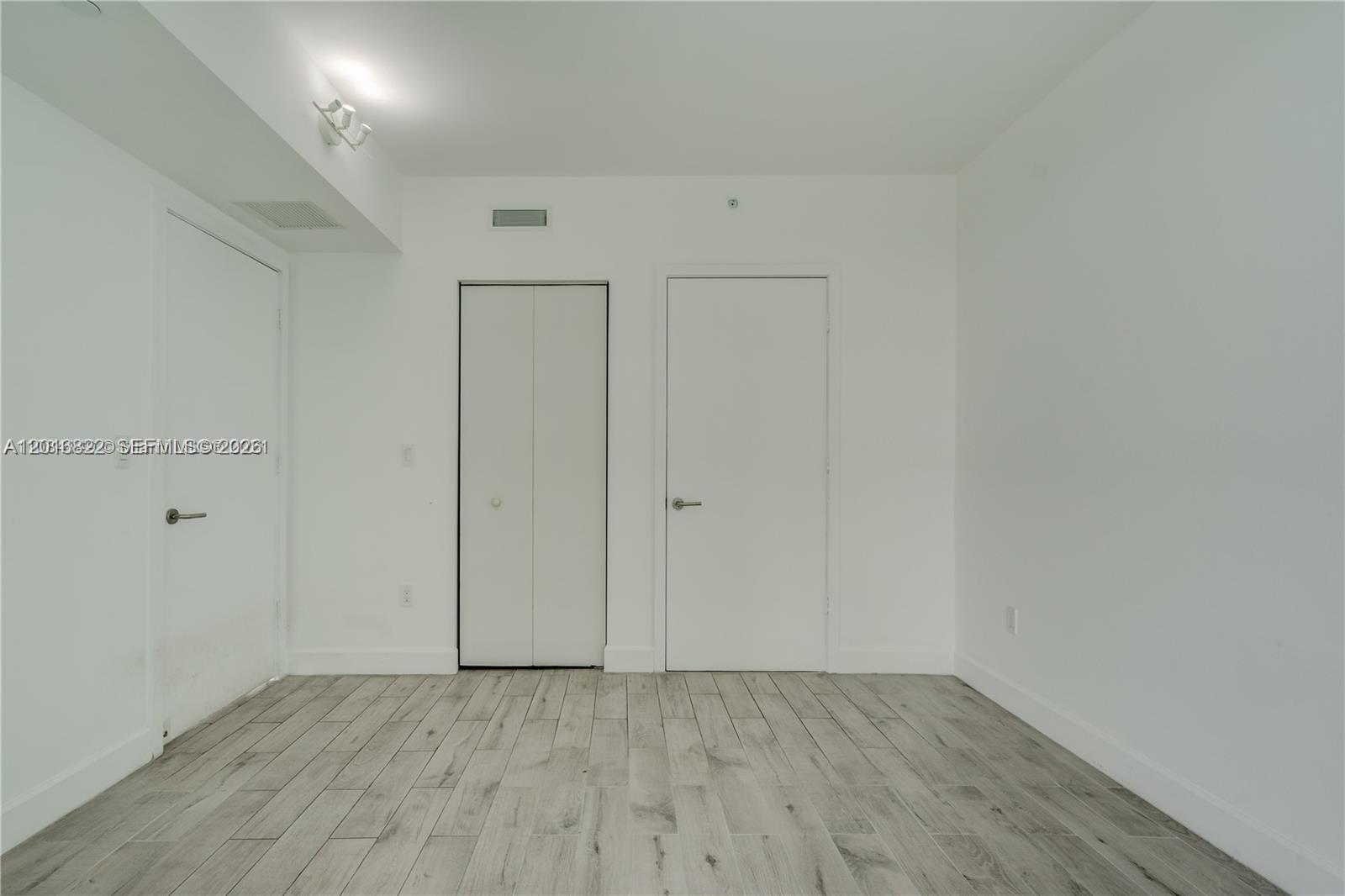 1300 S Miami Ave #1709, Miami FL 33130