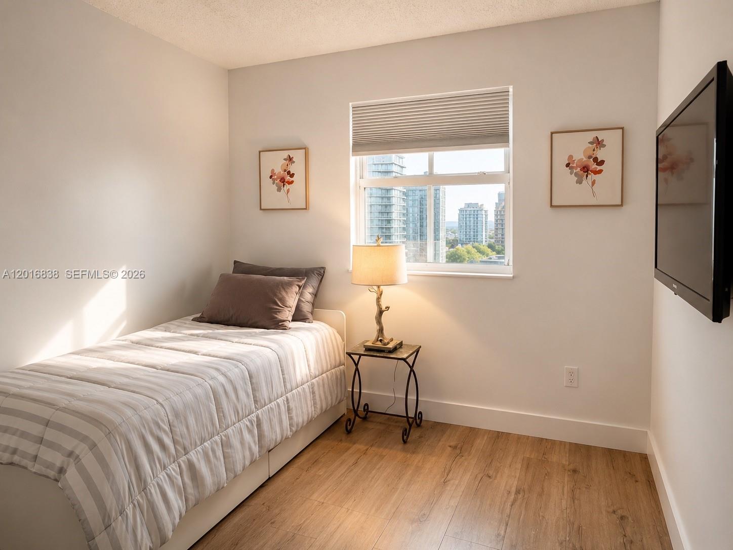 185 SE 14th #1607, Miami FL 33131
