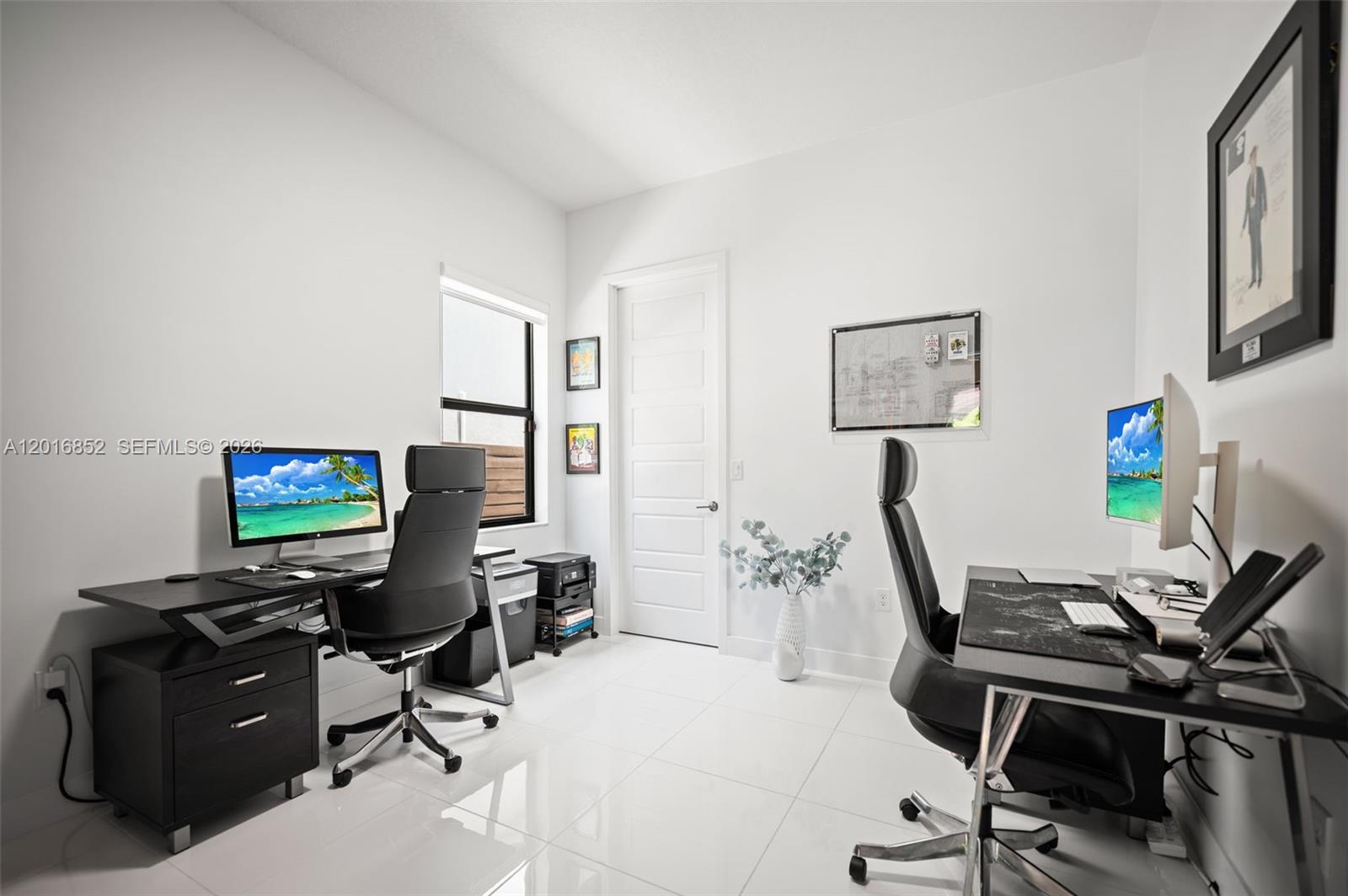 8915 NW 161st Ter, Miami Lakes FL 33018