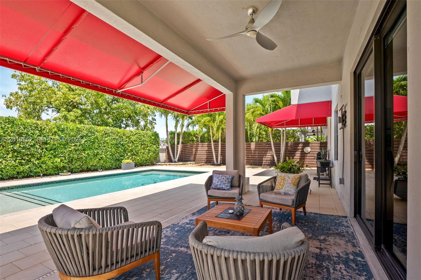 8915 NW 161st Ter, Miami Lakes FL 33018