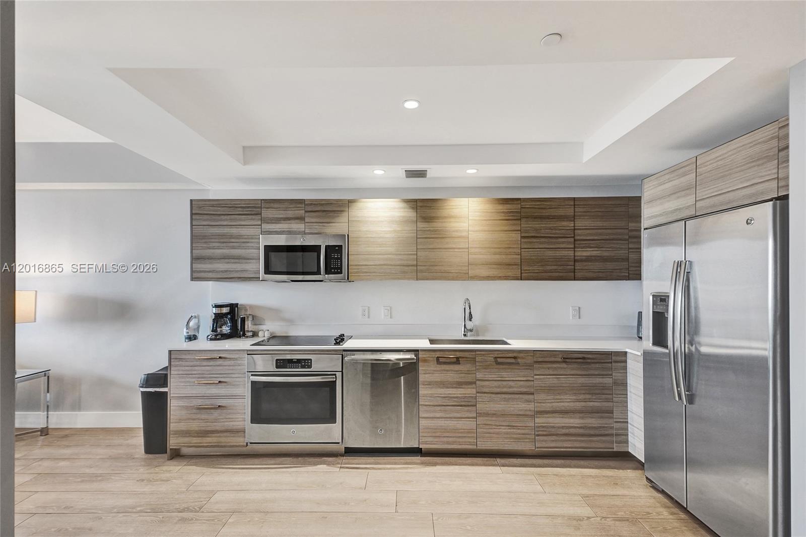 121 NE 34th St #1406A, Miami FL 33137