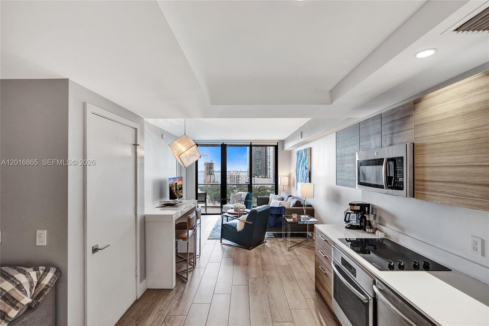 121 NE 34th St #1406A, Miami FL 33137